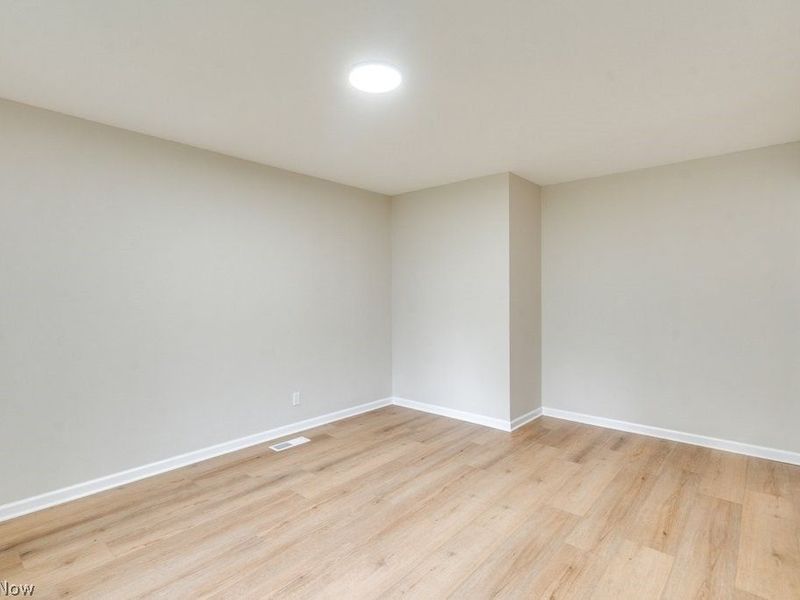 26941 Adele Lane, Olmsted Falls, OH 44138 Photo 7