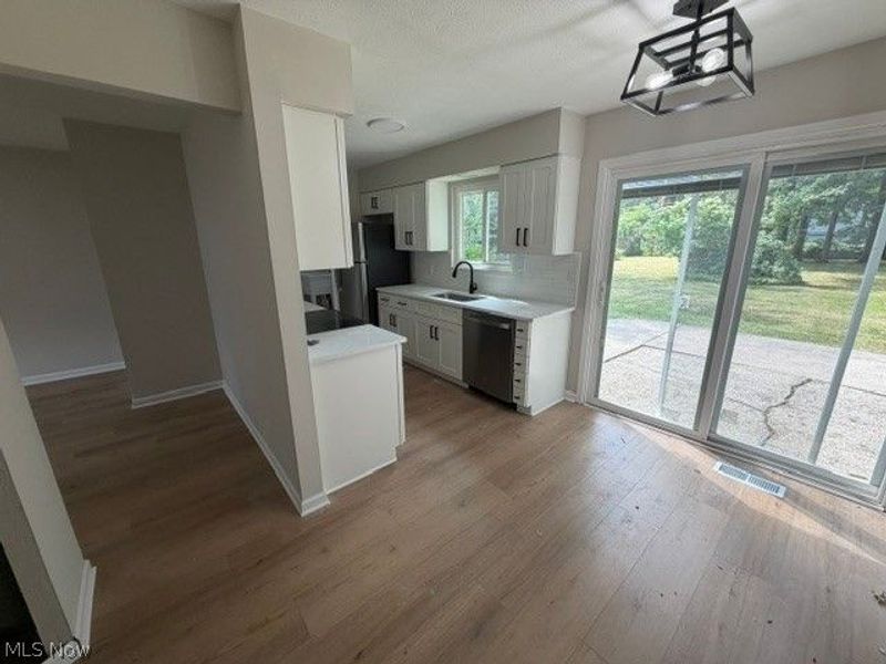 26941 Adele Lane, Olmsted Falls, OH 44138 Photo 8