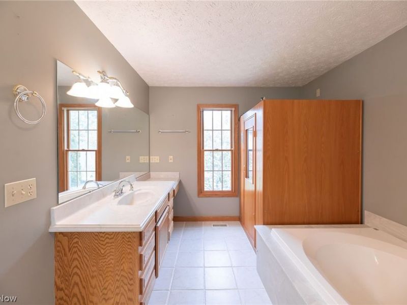 457 Lisbon Drive, Tallmadge, OH 44278 Photo 21