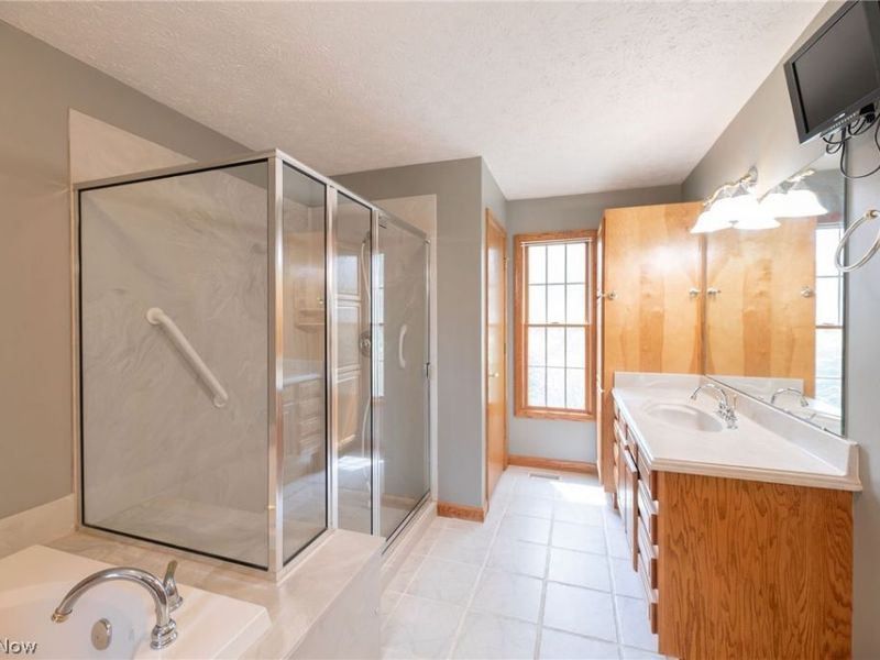 457 Lisbon Drive, Tallmadge, OH 44278 Photo 22