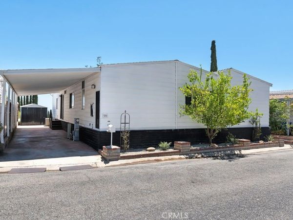 24425 Woolsey Canyon Road, Unit 39, West Hills, CA 91304