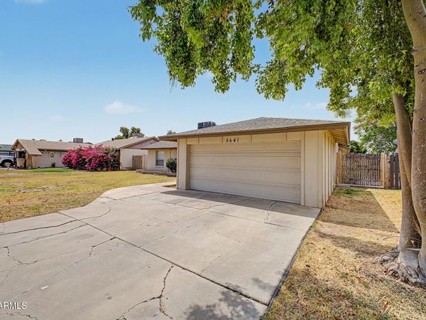 5641 W VOGEL Avenue, Glendale, AZ 85302