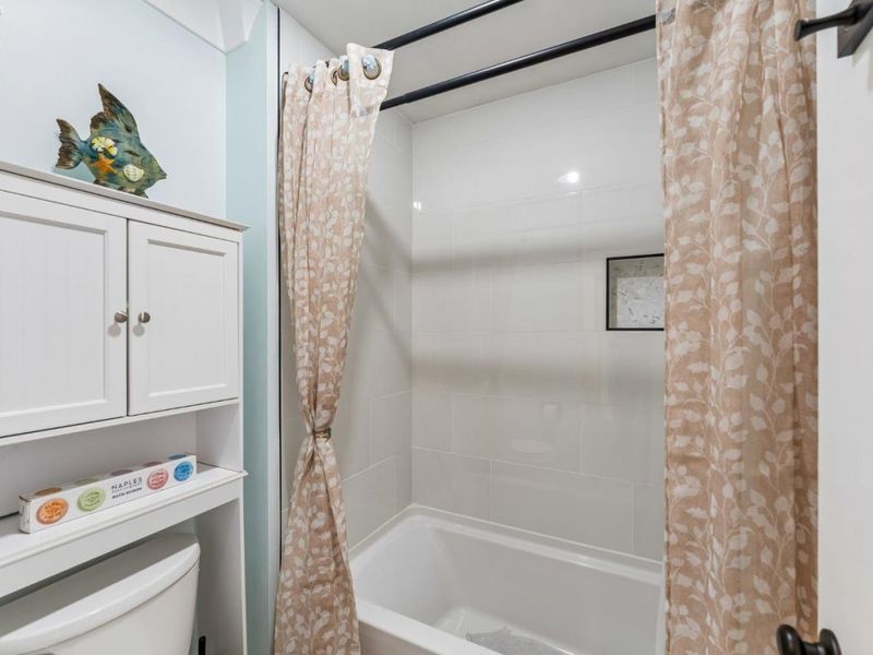 4448 Marin Habor, Unit H, Port Clinton, OH 43452 Photo 22