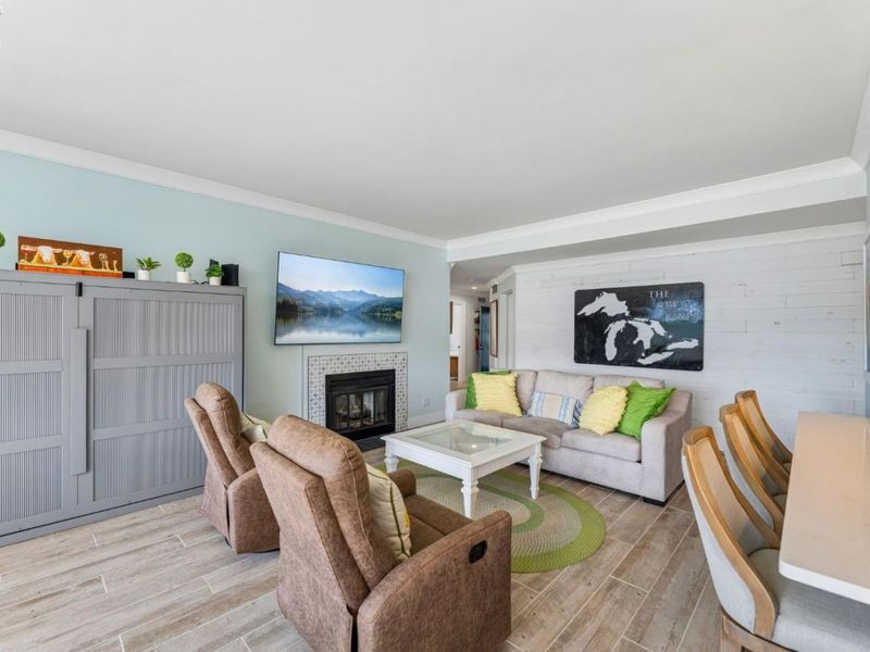4448 Marin Habor, Unit H, Port Clinton, OH 43452 Photo 6