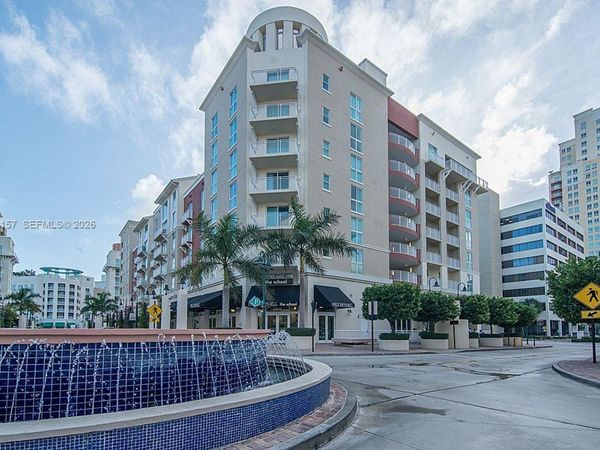 7280 SW 89th St , Unit D502, Miami, FL 33156