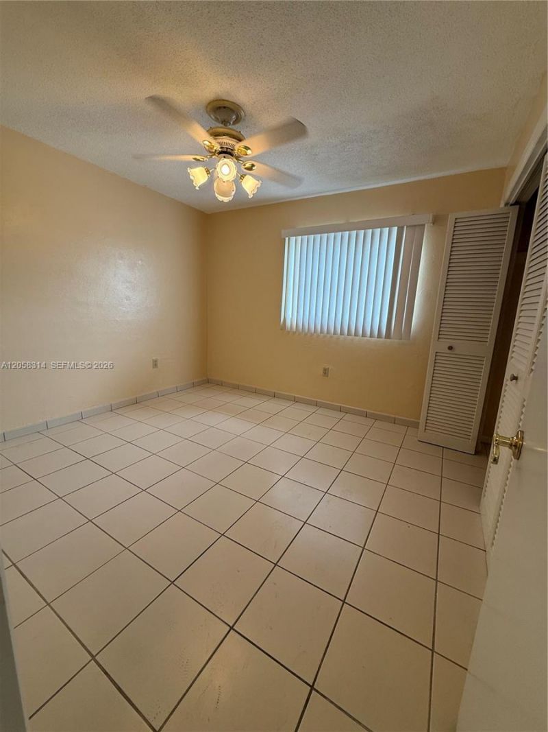 10 SW 45th Ave , Unit 33, Miami, FL 33134 Photo
