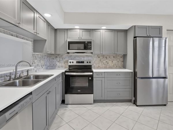 12800 SW 7th CT, , Unit 306G, Pembroke Pines, FL 33027