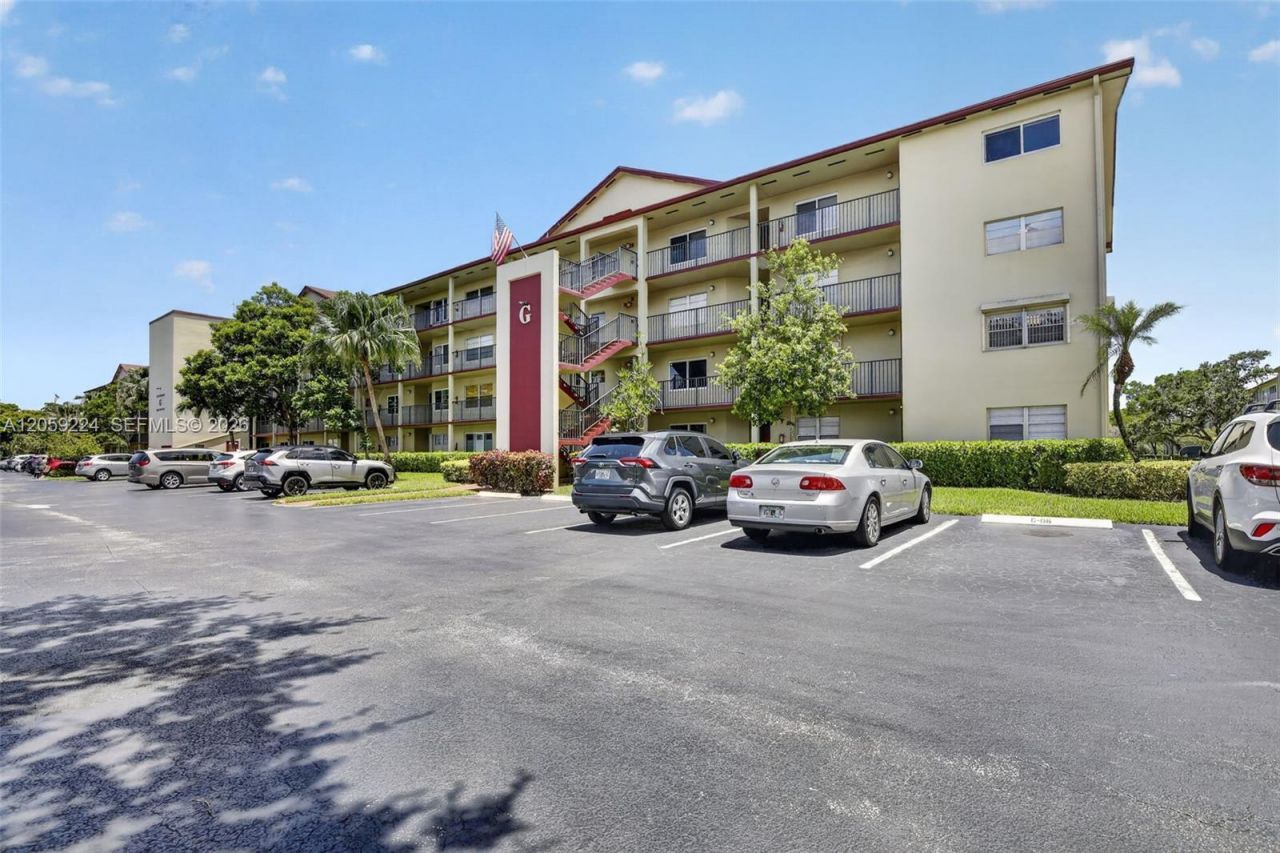 12800 SW 7th Ct, , Unit 306G, Pembroke Pines, FL 33027 Photo