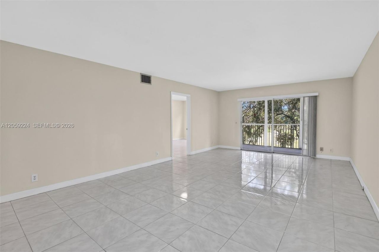 12800 SW 7th Ct, , Unit 306G, Pembroke Pines, FL 33027 Photo