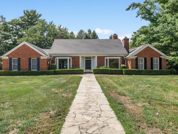 2900 Cayuga Point, Des Moines, IA 50321