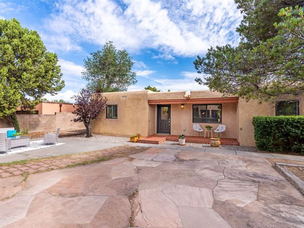 2574 Avenida de Isidro, Santa Fe, NM 87505