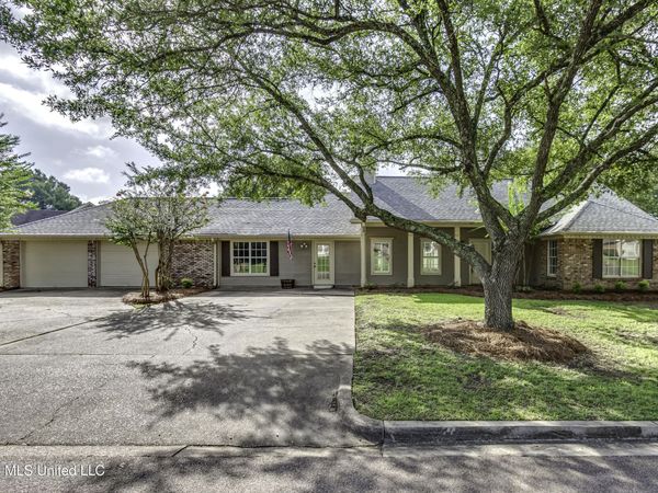 102 Rockwood Drive, Madison, MS 39110