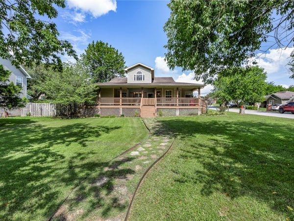 20600 Lakeshore Drive , Springdale, AR 72764
