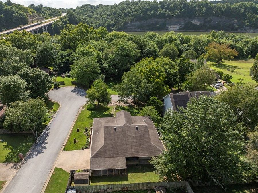 Property Image 38