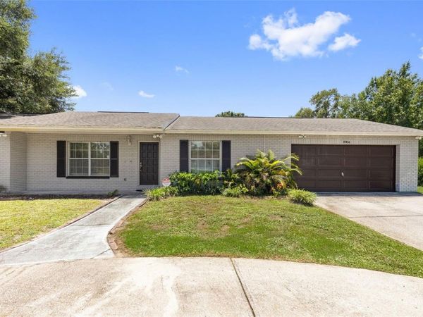 8904 W FLORA STREET, TAMPA, FL 33615