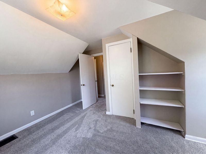 599 S Everett Avenue , Columbus, OH 43213 Photo 16