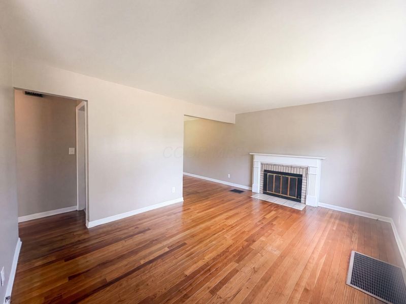 599 S Everett Avenue , Columbus, OH 43213 Photo 3