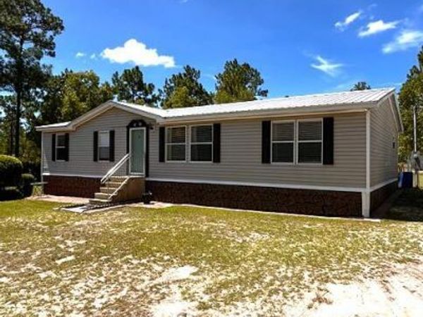 125 MELROSE LANDING Boulevard, Hawthorne, FL 32640