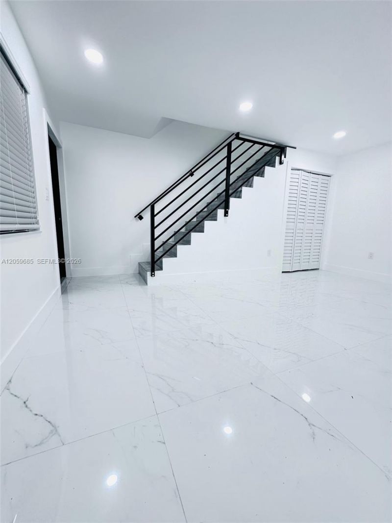 131 NE 77th St, Unit 4, Miami, FL 33138 Photo