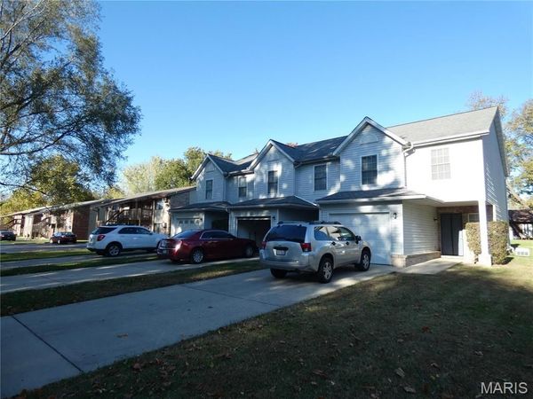 2112 E Belle Avenue , Belleville, IL 62221