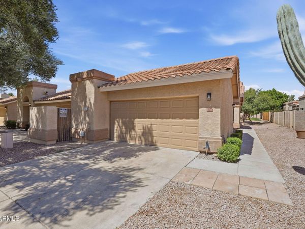 6726 S BRITTANY Lane, Tempe, AZ 85283