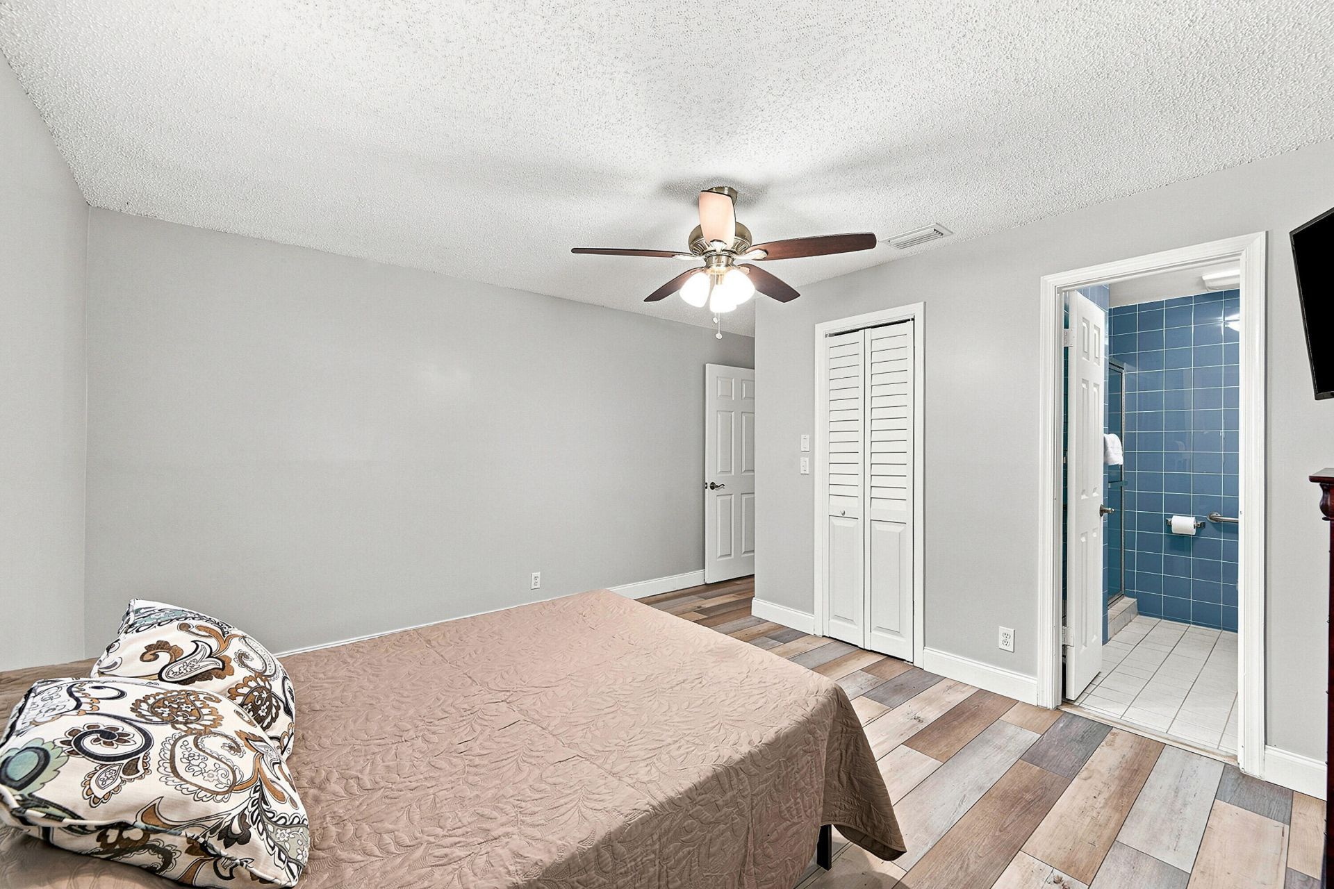 8960 NW 12th Place, Plantation, FL 33322 Photo