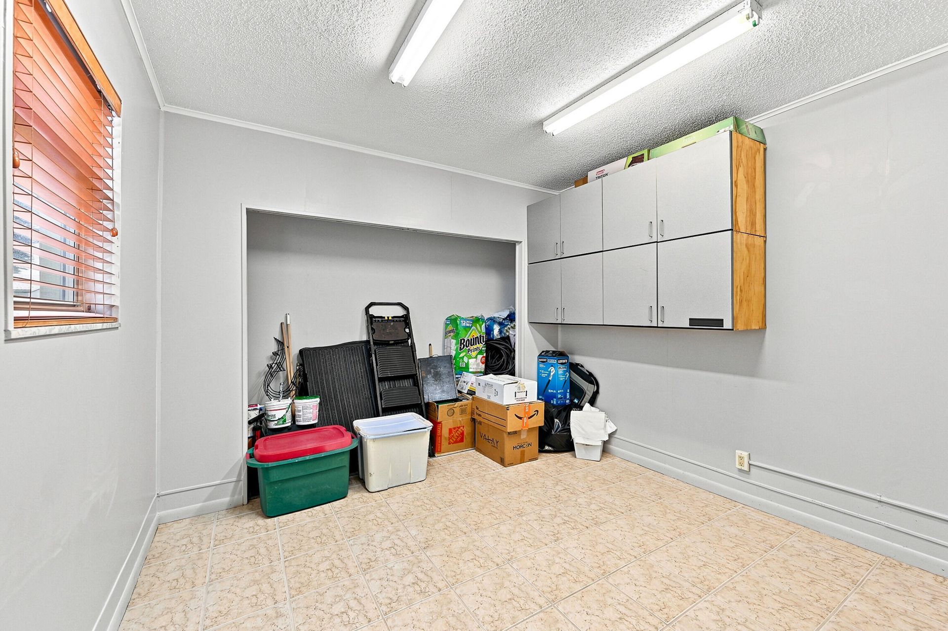 8960 NW 12th Place, Plantation, FL 33322 Photo