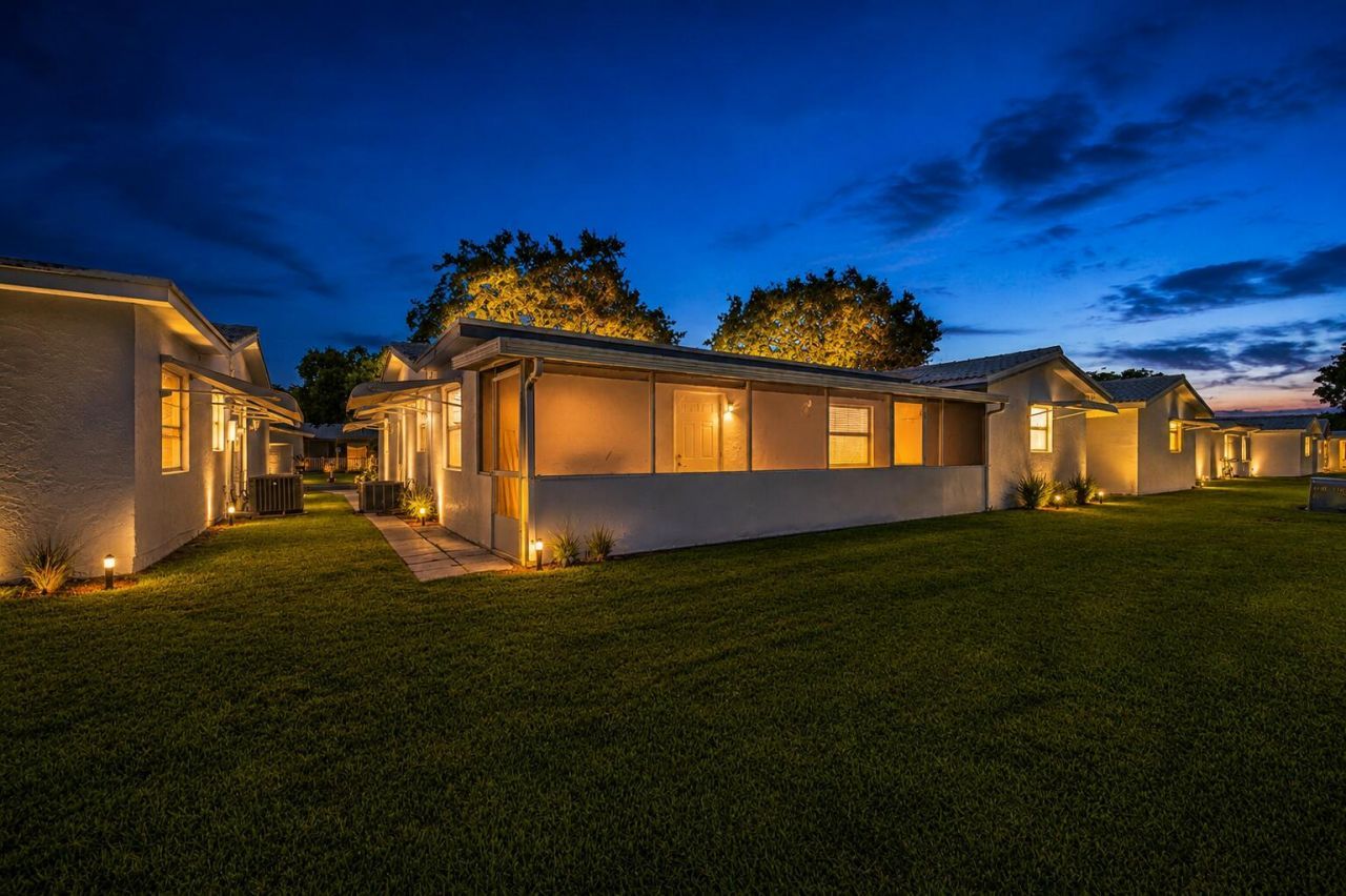8960 NW 12th Place, Plantation, FL 33322 Photo