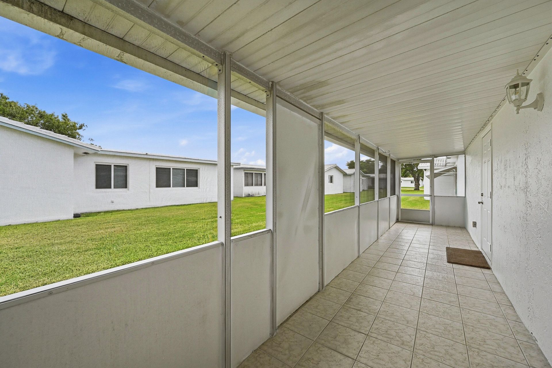 8960 NW 12th Place, Plantation, FL 33322 Photo