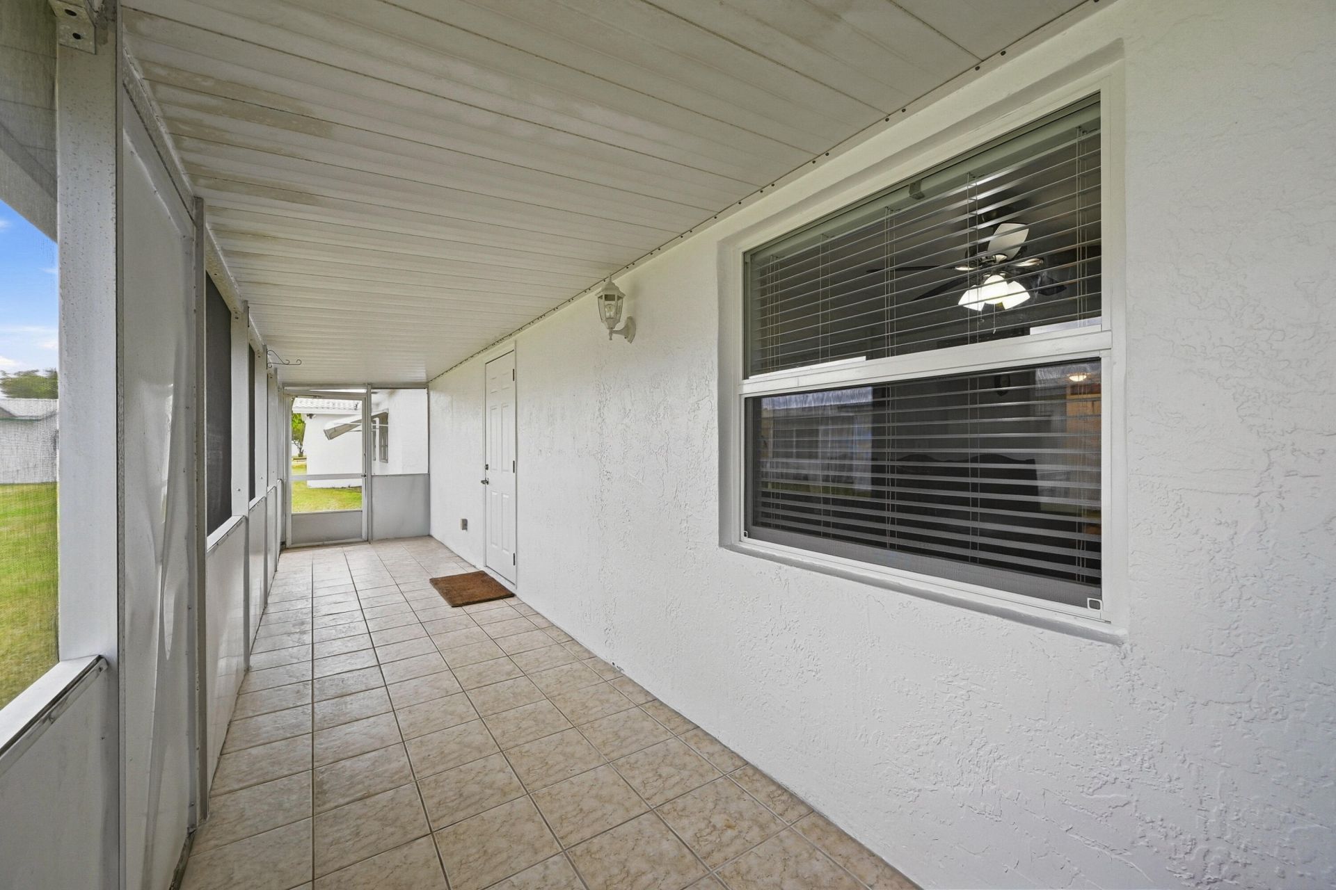 8960 NW 12th Place, Plantation, FL 33322 Photo