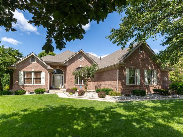 2464 Shenandoah Drive, Troy, OH 45373