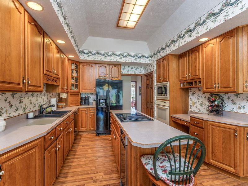 2464 Shenandoah Drive, Troy, OH 45373 Photo 19