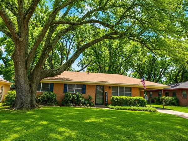 1826 Bonn Street , Bossier City, LA 71112