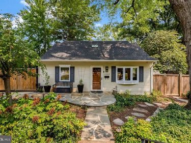 3200 BURGUNDY ROAD, ALEXANDRIA, VA 22303