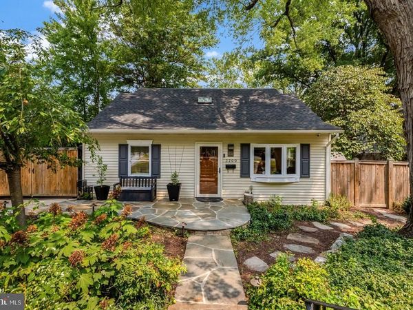 3200 BURGUNDY ROAD, ALEXANDRIA, VA 22303