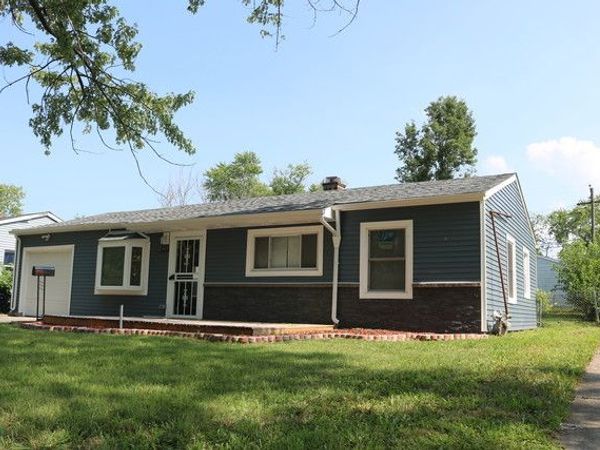 22407 Strassburg Avenue , Sauk Village, IL 60411