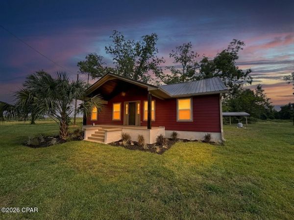 3364 Old Greenwood Road , Marianna, FL 32446