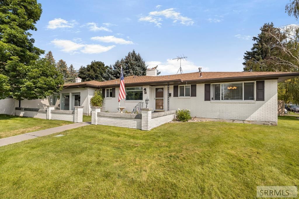1009 Mojave Street, Idaho Falls, ID 83404 Main Photo