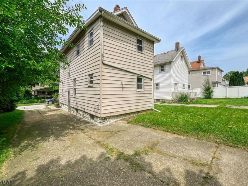 489 Marview Avenue, Akron, OH 44310 Photo 32