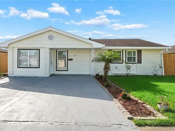 637 TAYLORBROOK Drive , Gretna, LA 70056