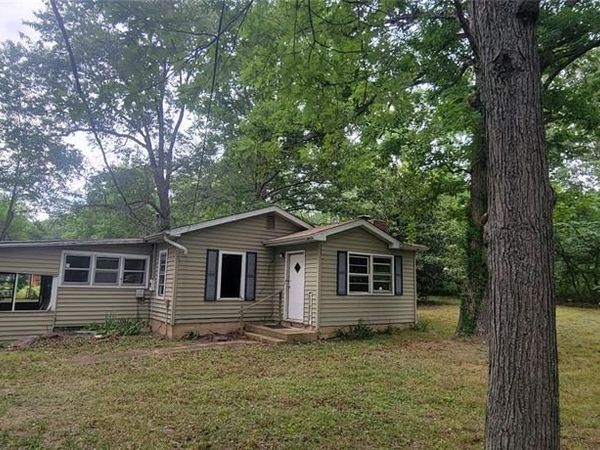 655 Eldon Drive , Bismarck, MO 63624