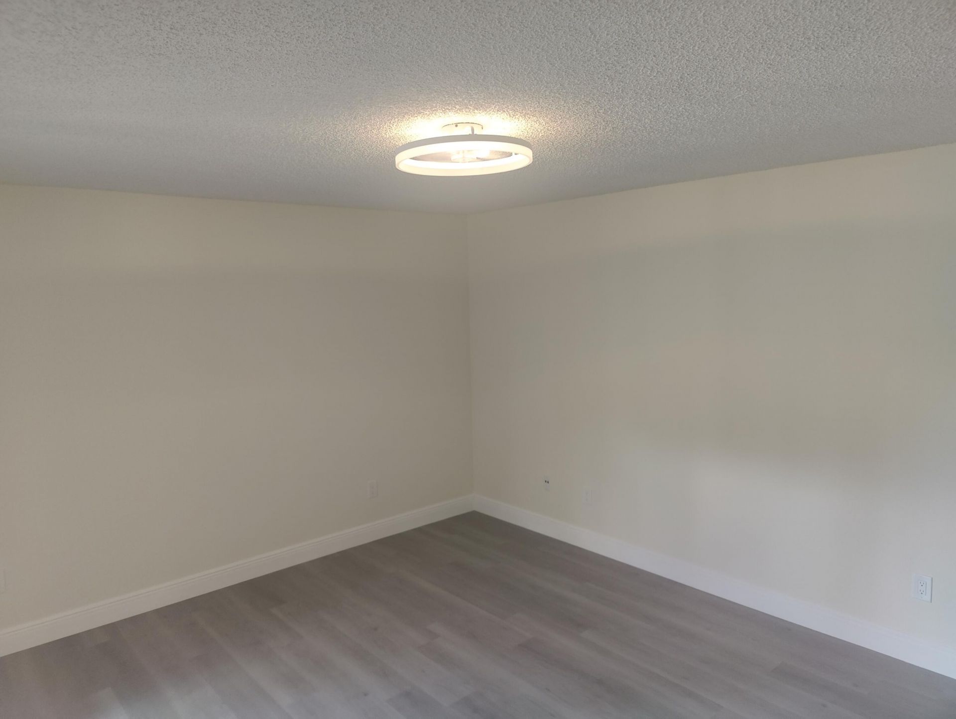 302 Lakeview Drive E, Unit 302, Royal Palm Beach, FL 33411 Photo