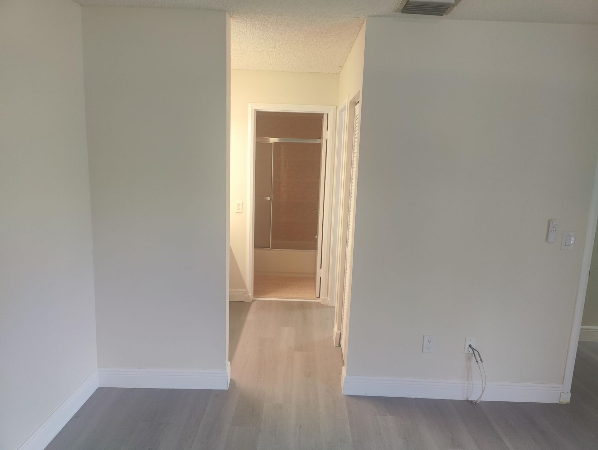 302 Lakeview Drive E, Unit 302, Royal Palm Beach, FL 33411 Photo