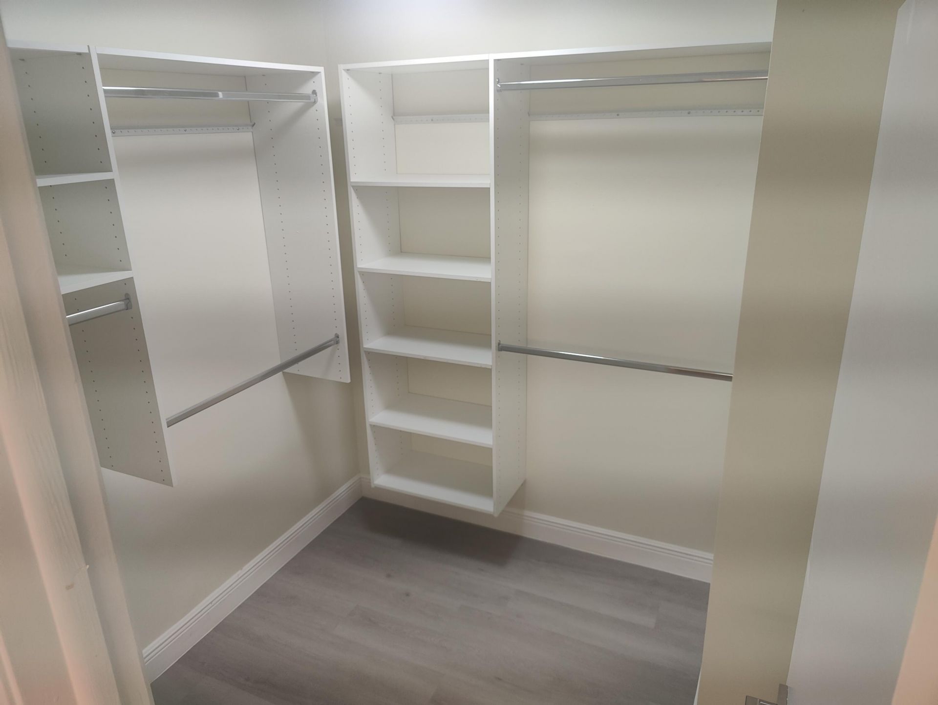 302 Lakeview Drive E, Unit 302, Royal Palm Beach, FL 33411 Photo