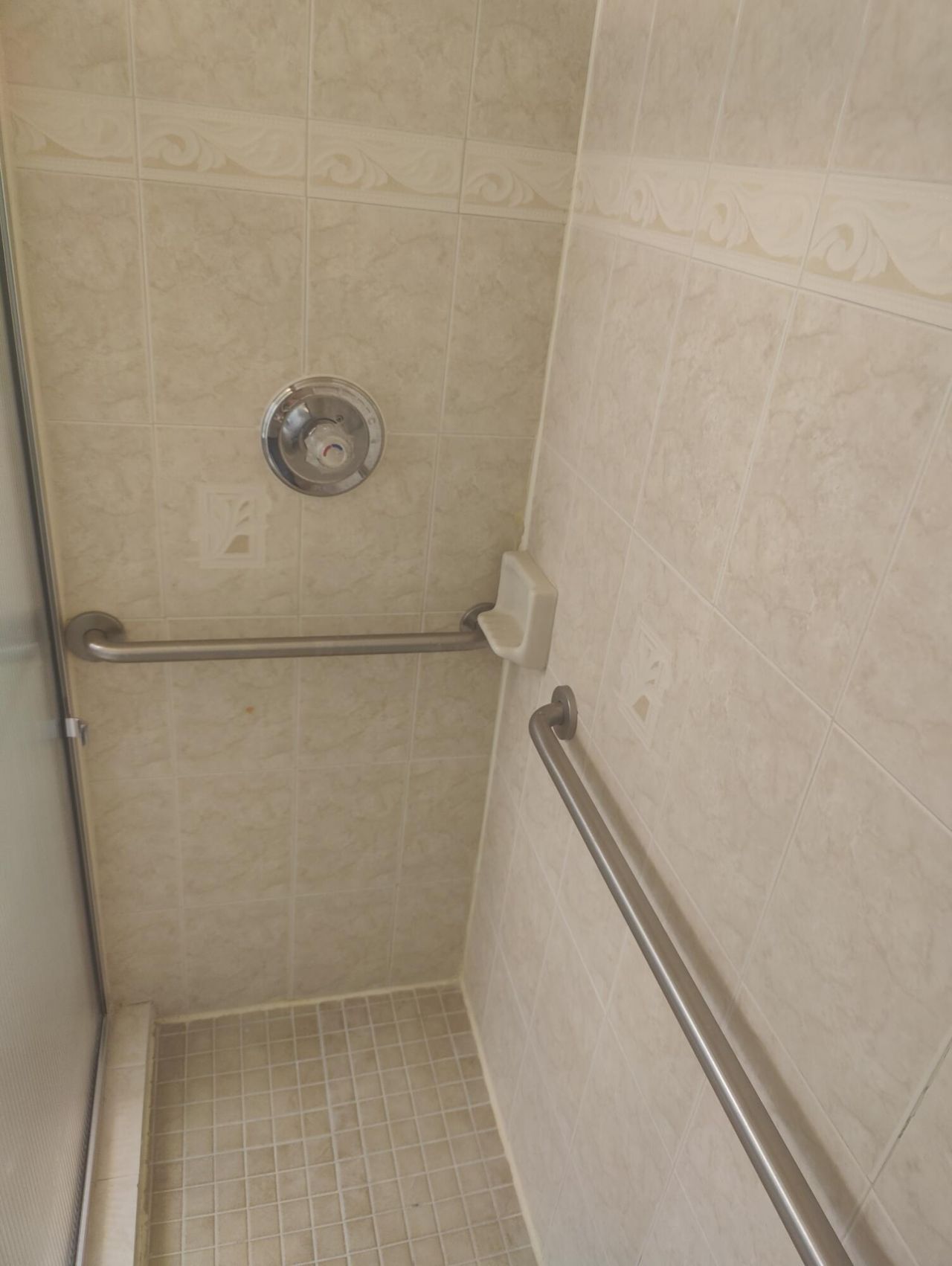302 Lakeview Drive E, Unit 302, Royal Palm Beach, FL 33411 Photo