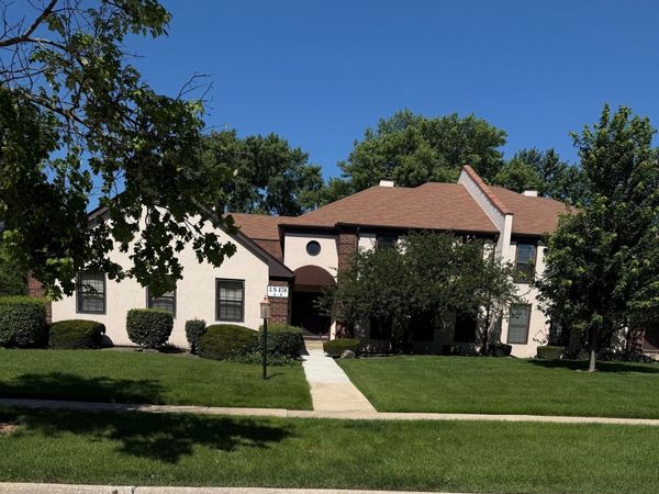 5S470 SCOTS Drive, Unit D, Naperville, IL 60563