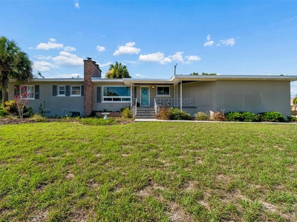 302 DEER PARK AVENUE , TAMPA, FL 33617