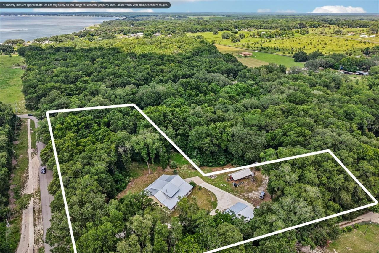 16161 SE 137th Court, Weirsdale, FL 32195 Photo