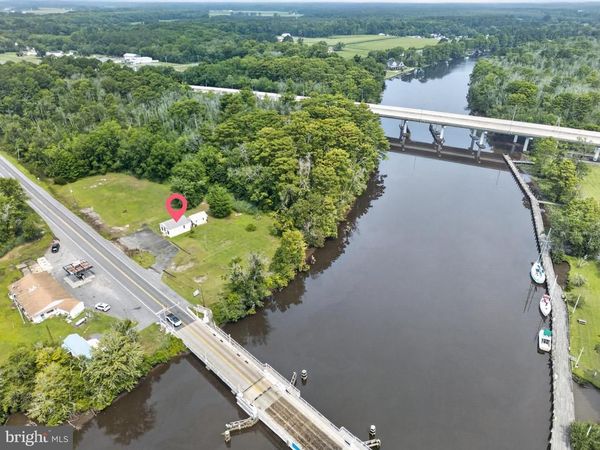 34082 MARKET , POCOMOKE, MD 21851