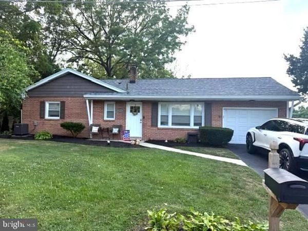 1024 CRESTVIEW AVENUE, READING, PA 19607